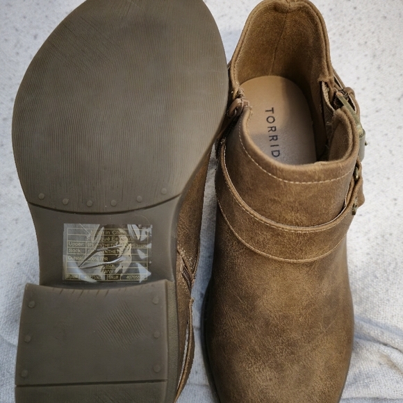 Brown Ankle Boots with Strap Closure - Picture 5 of 7